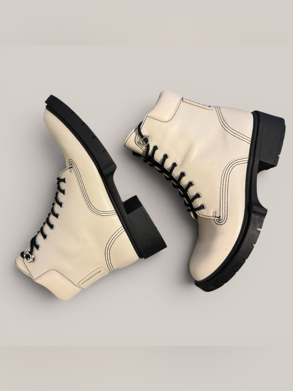 COACH Lorimer Lace Up Lug Sole Combat Leather Booties Chalk Sz 6 - Picture 2 of 12